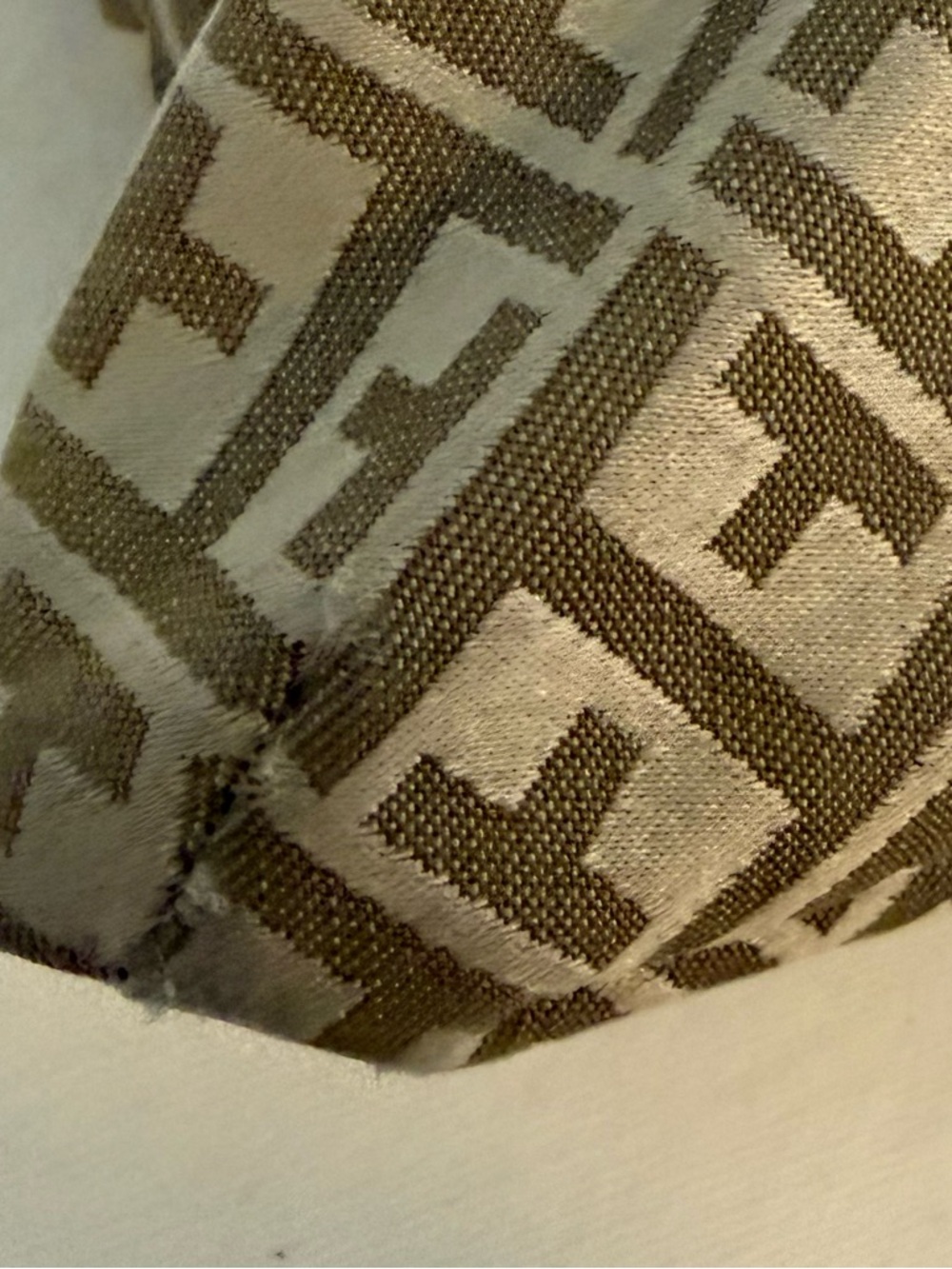 Tommy Hilfiger Crossbody Shoulder Bag Beige Tan Monogram Canvas Brown Strap Y2K - Picture 11 of 16